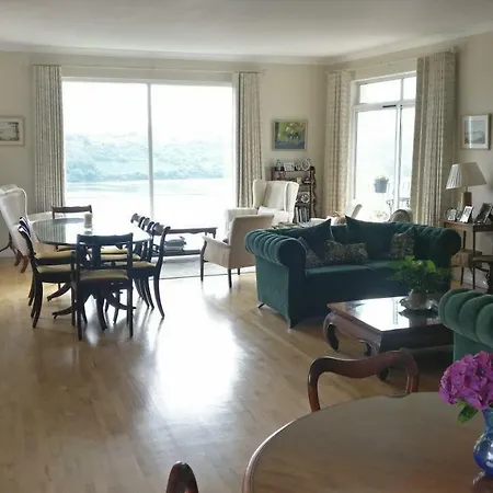 Nocleg ze śniadaniem Rocklands House 4*